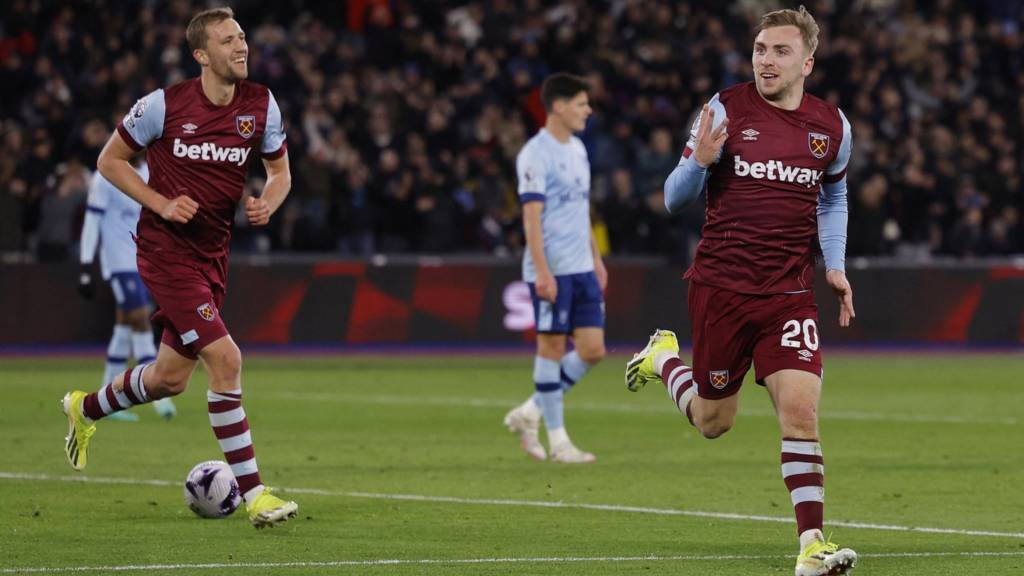 West Ham vs Brentford (03:00 – 27/02) | Xem lại trận đấu