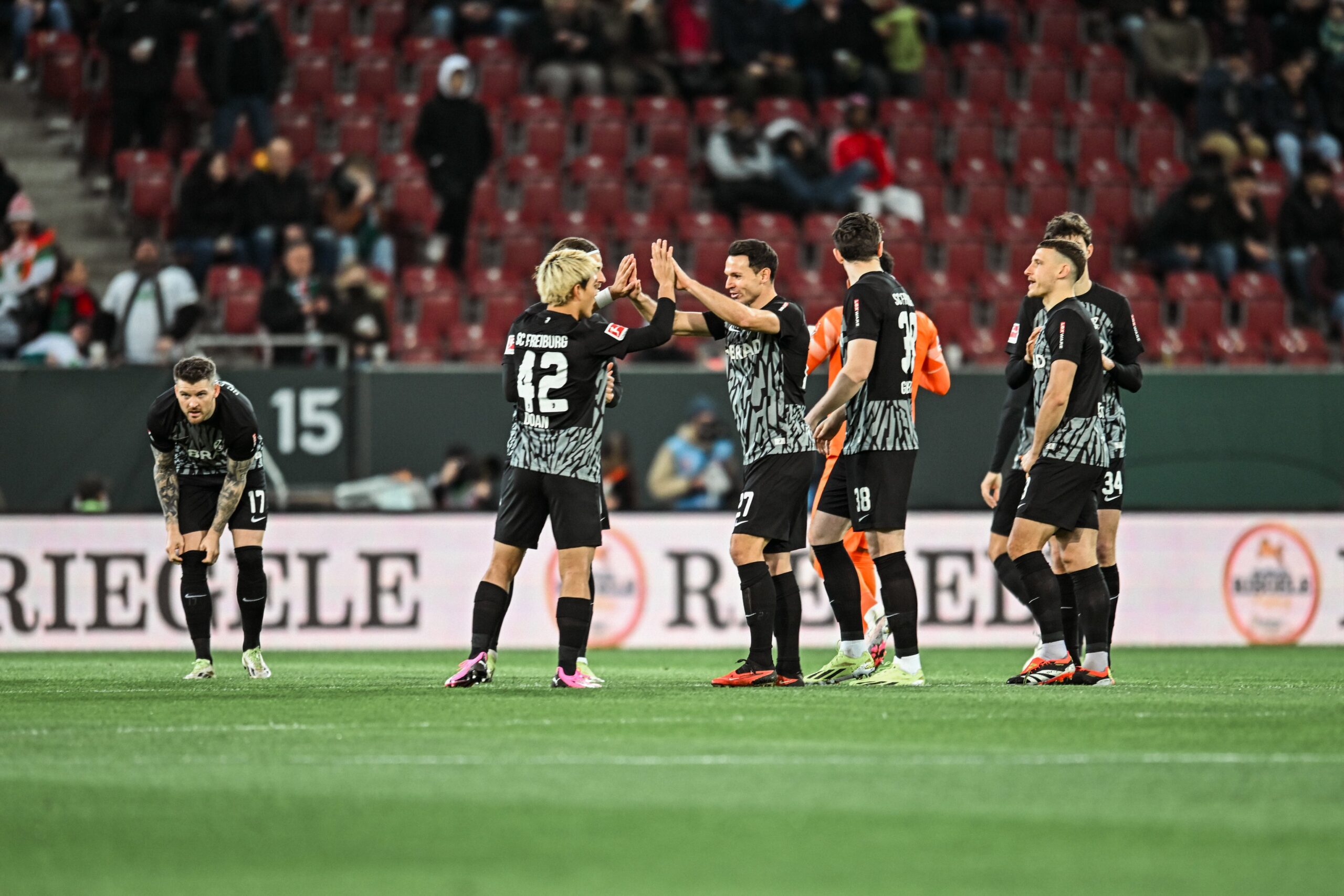 Augsburg vs SC Freiburg (01:30 – 26/02) | Xem lại trận đấu