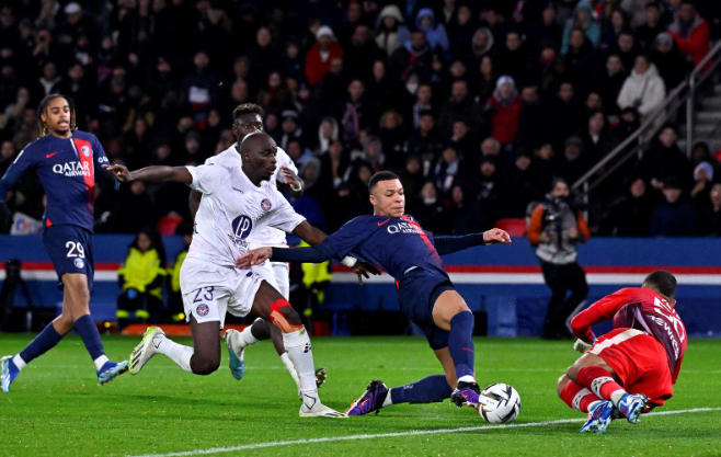PSG vs Toulouse (02:00 – 13/05) | Xem lại trận đấu