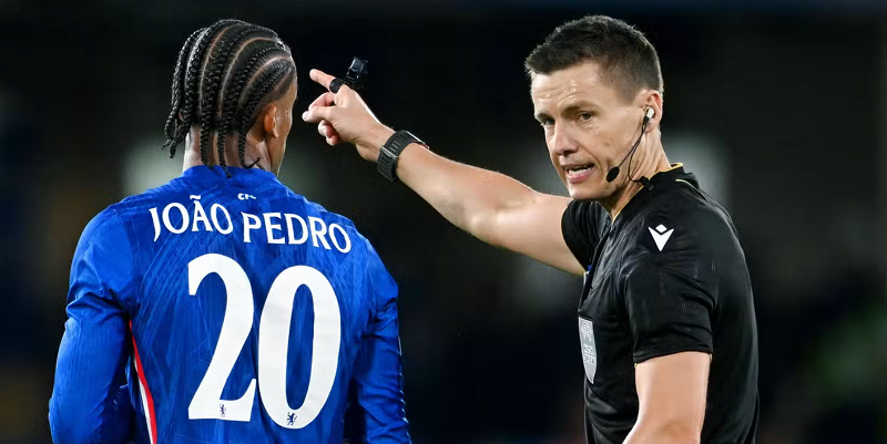 Rosenior: Joao Pedro có thể vươn tầm số một thế giới