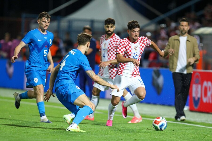 Croatia vs Slovenia (01:45 - 08/06)